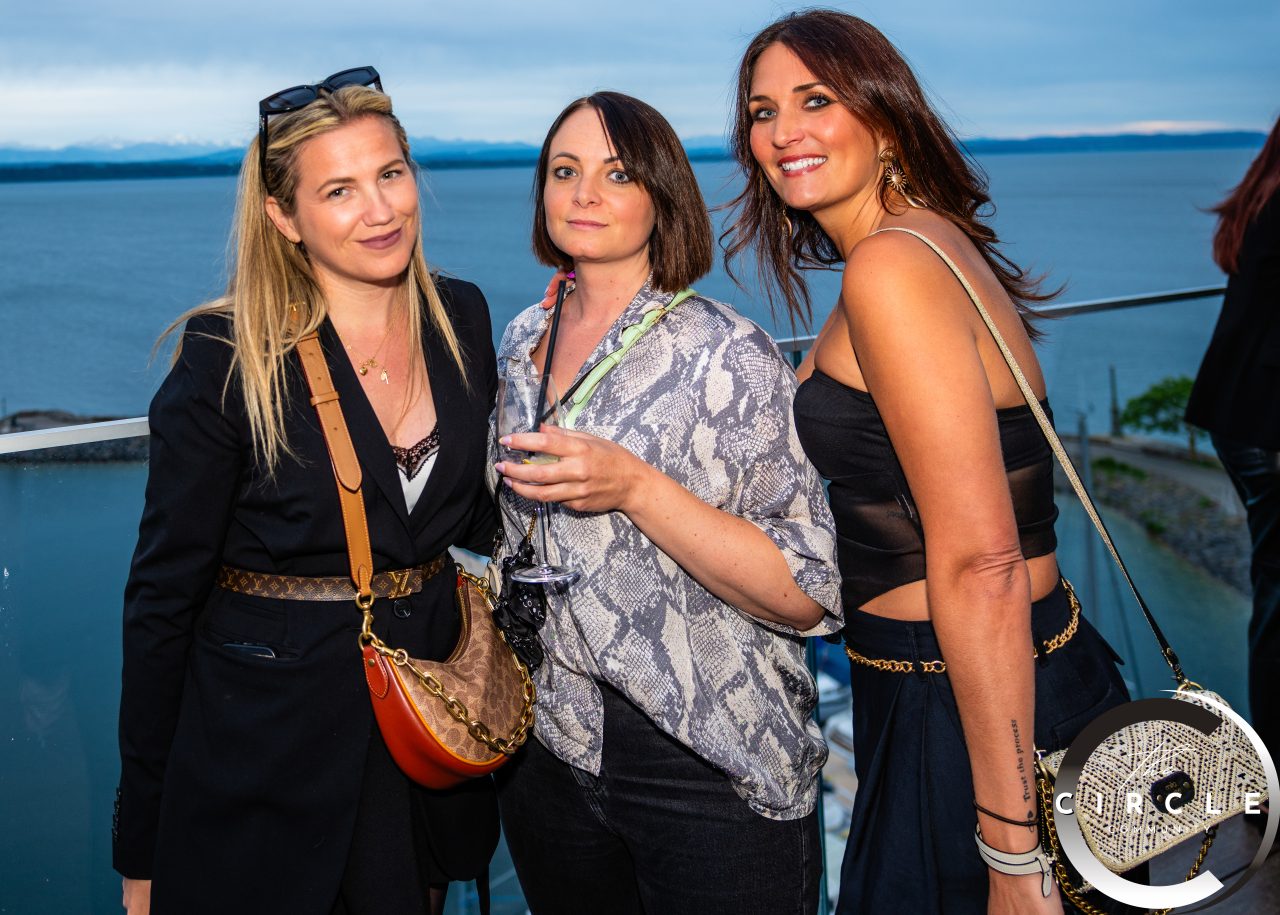 the circle wave rooftop Neuchatel 24.05 (16)