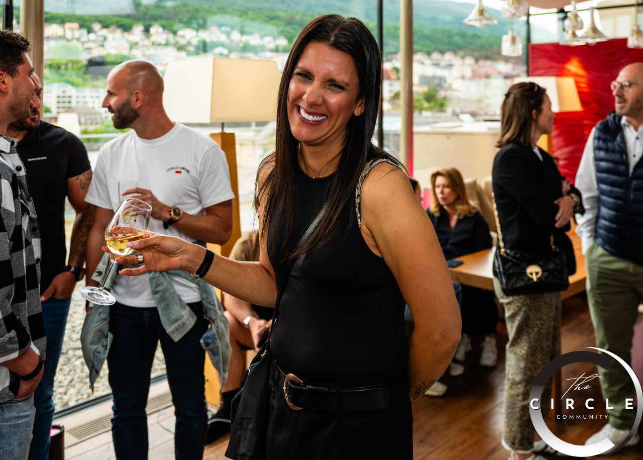 the circle wave rooftop Neuchatel 24.05 (34)