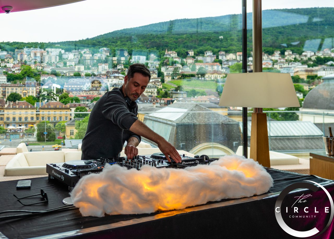 the circle wave rooftop Neuchatel 24.05 (4)