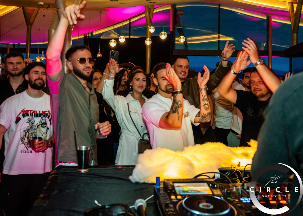 the circle wave rooftop Neuchatel 24.05 (60)
