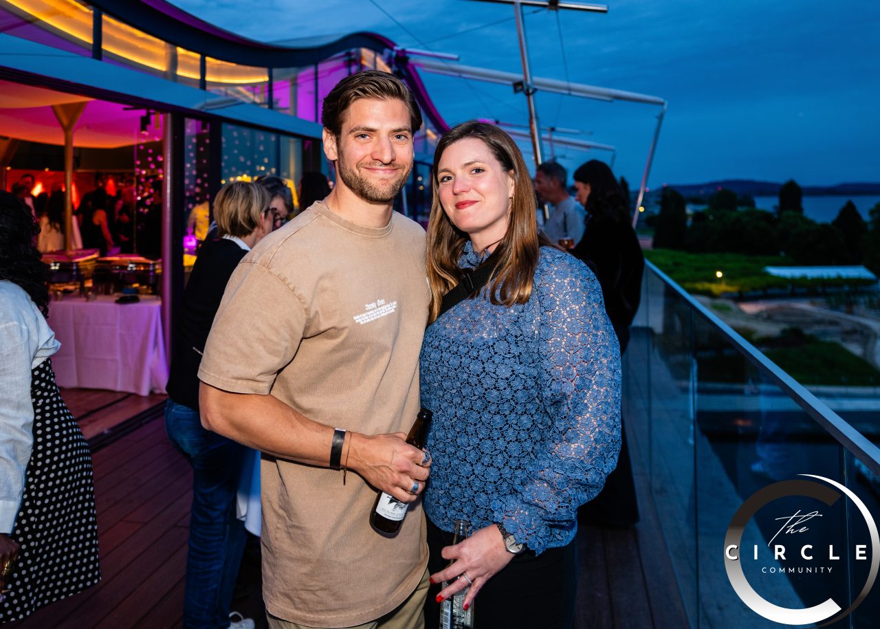 the circle wave rooftop Neuchatel 24.05 (63)