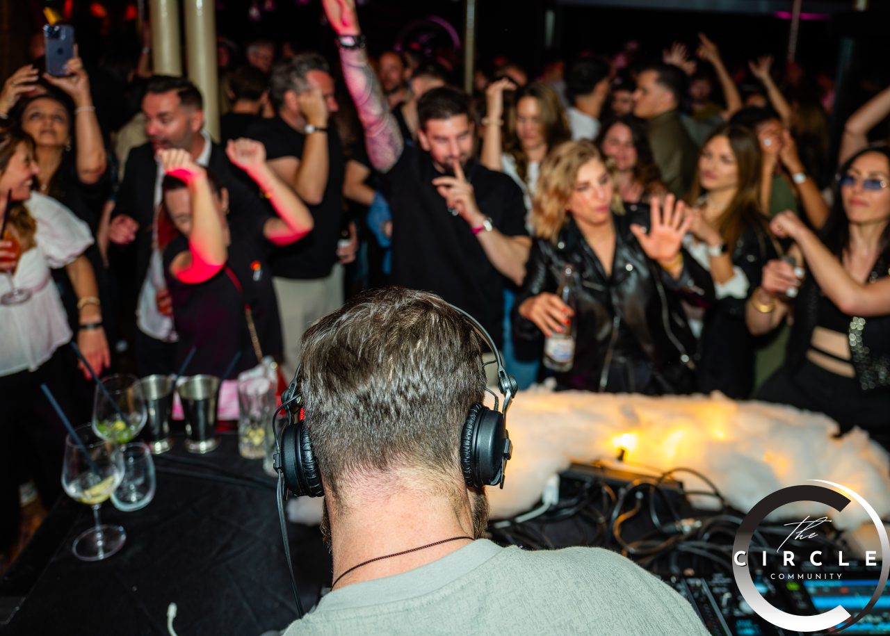 the circle wave rooftop Neuchatel 24.05 (9)