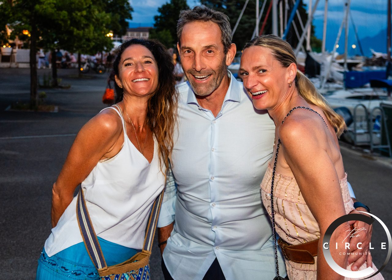 The CIRCLE COMMUNITY Les copains Lutry 01.08 (69)