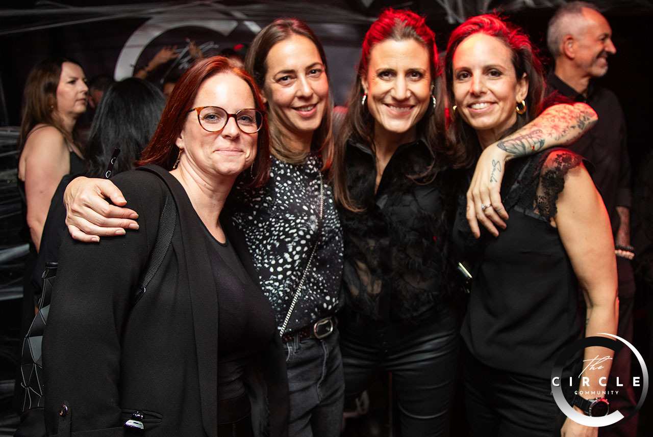 The_Circle_Black_Moon_025