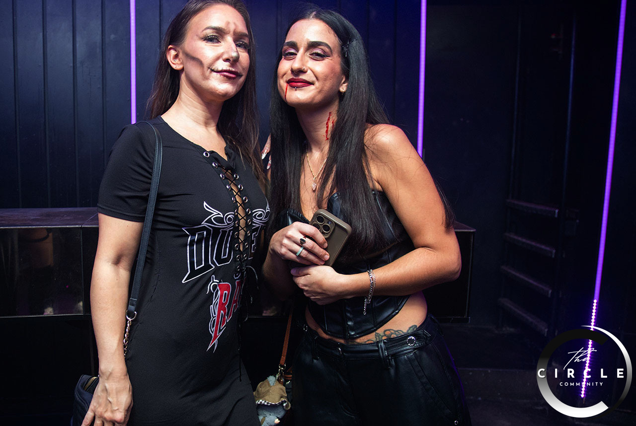 The_Circle_Black_Moon_056