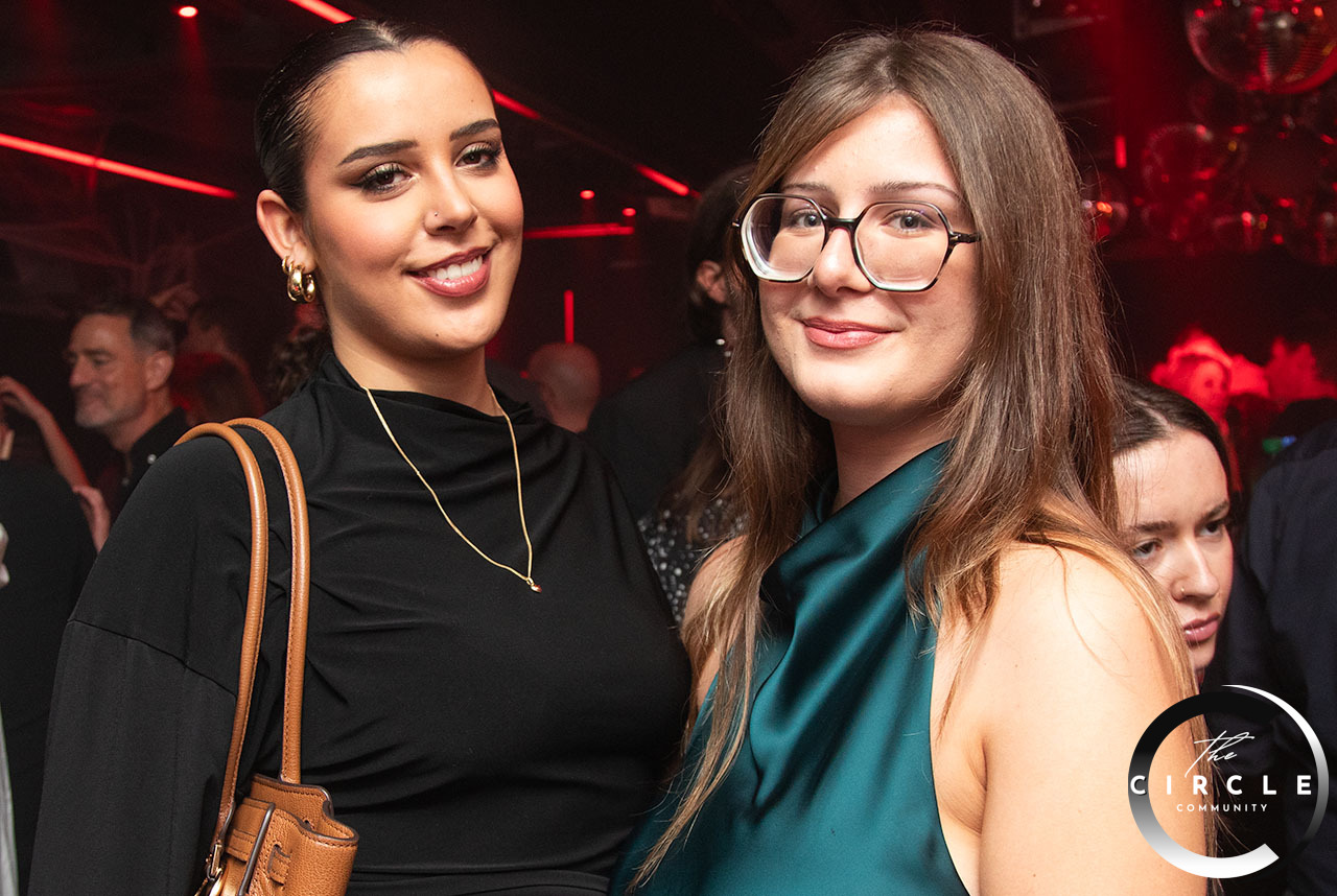 The_Circle_Black_Moon_072