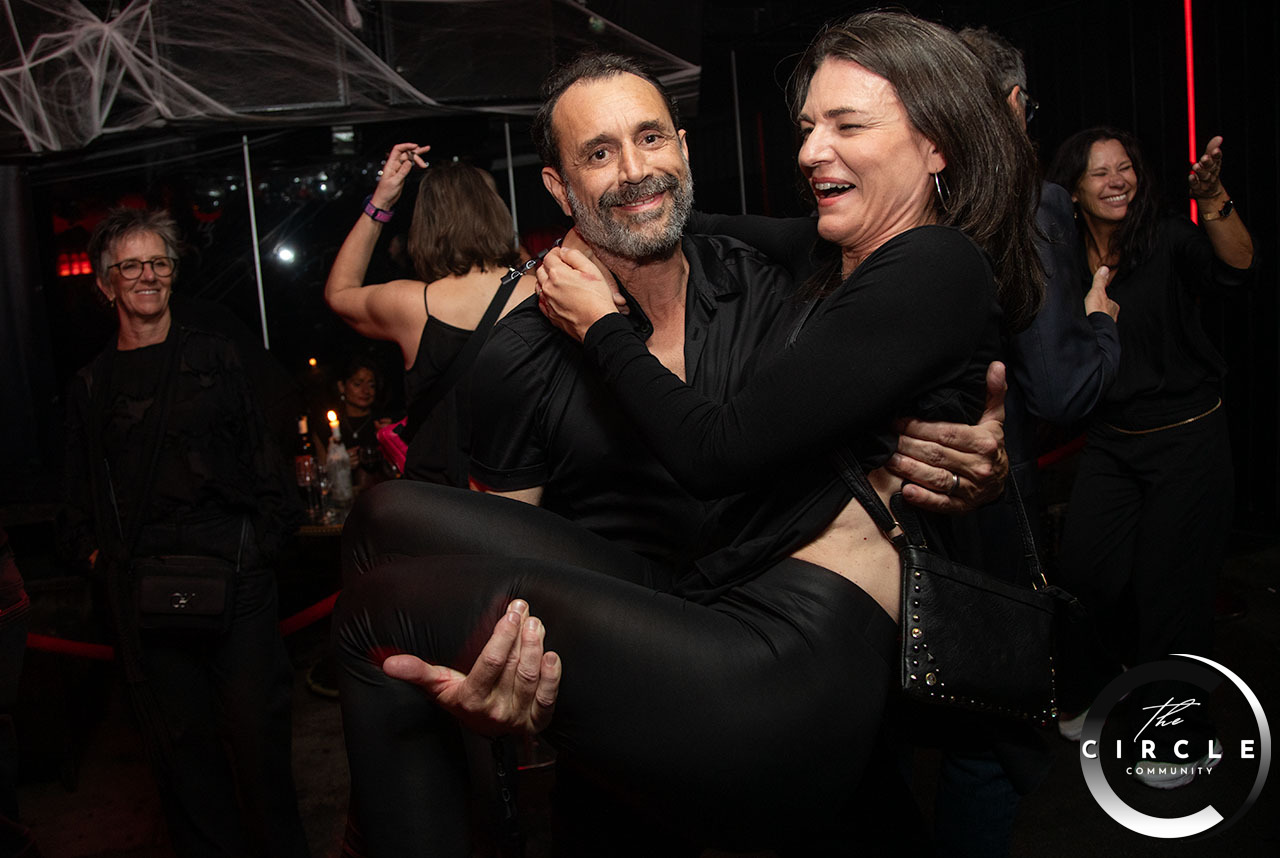 The_Circle_Black_Moon_31