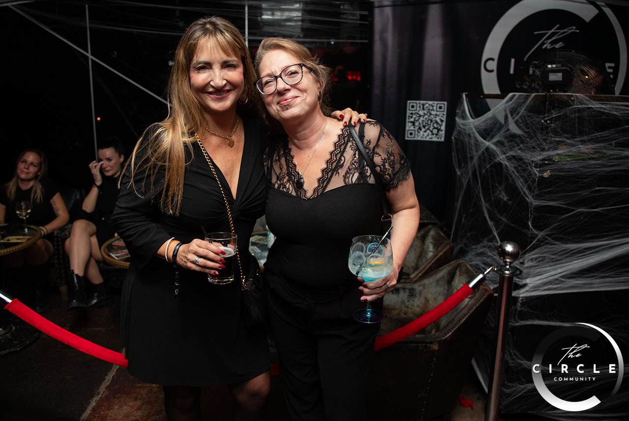 The_Circle_Black_Moon_41