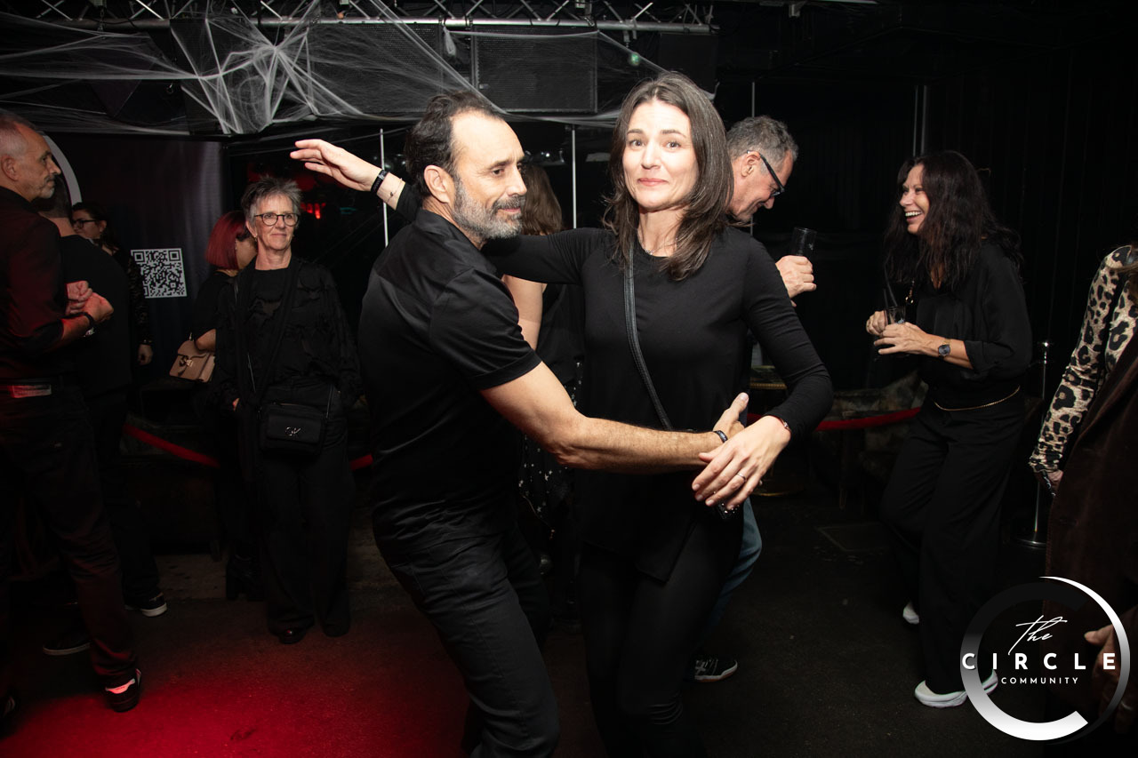 The_Circle_Black_Moon_86