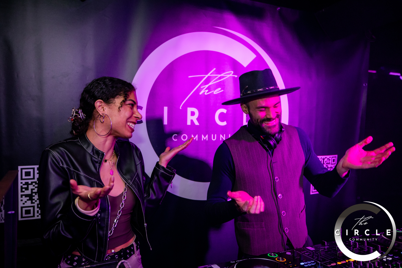 Circle Com - Lausanne 0050