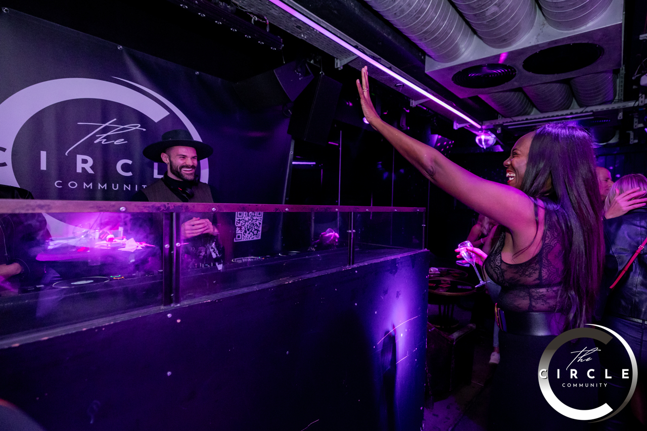 Circle Com - Lausanne 0057