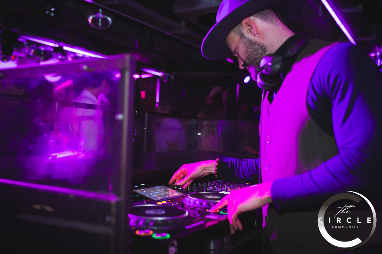 Circle Com - Lausanne 0072