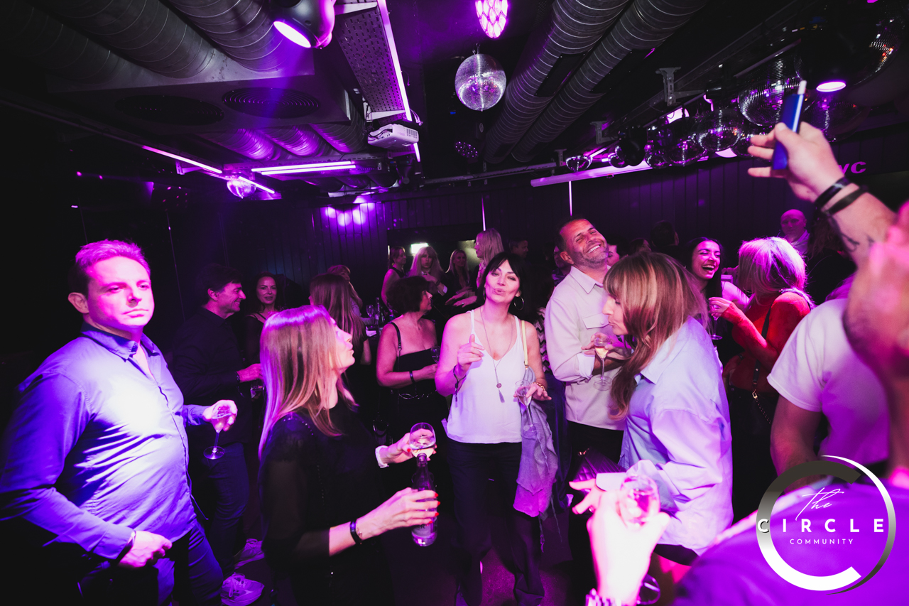 Circle Com - Lausanne 0087