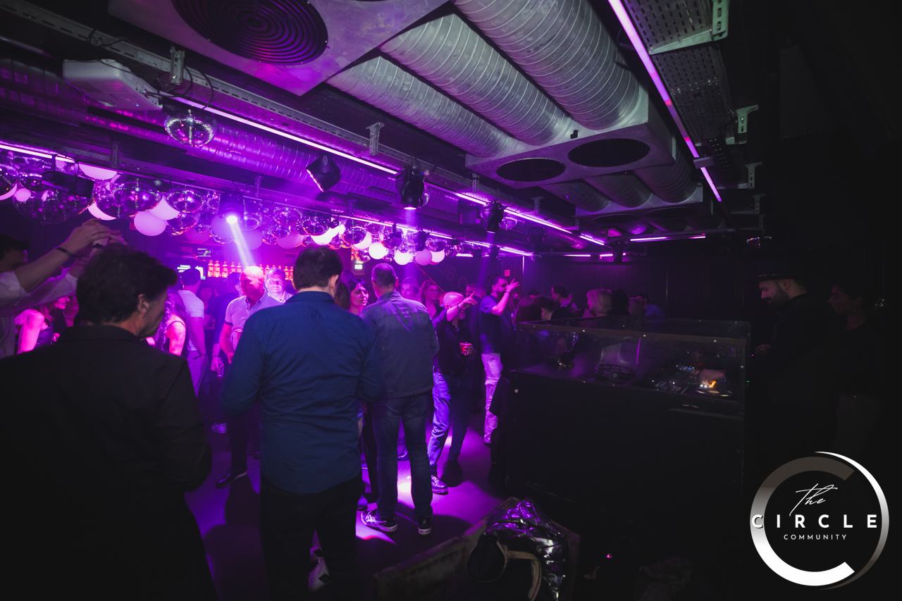 Circle Com - Lausanne 0126