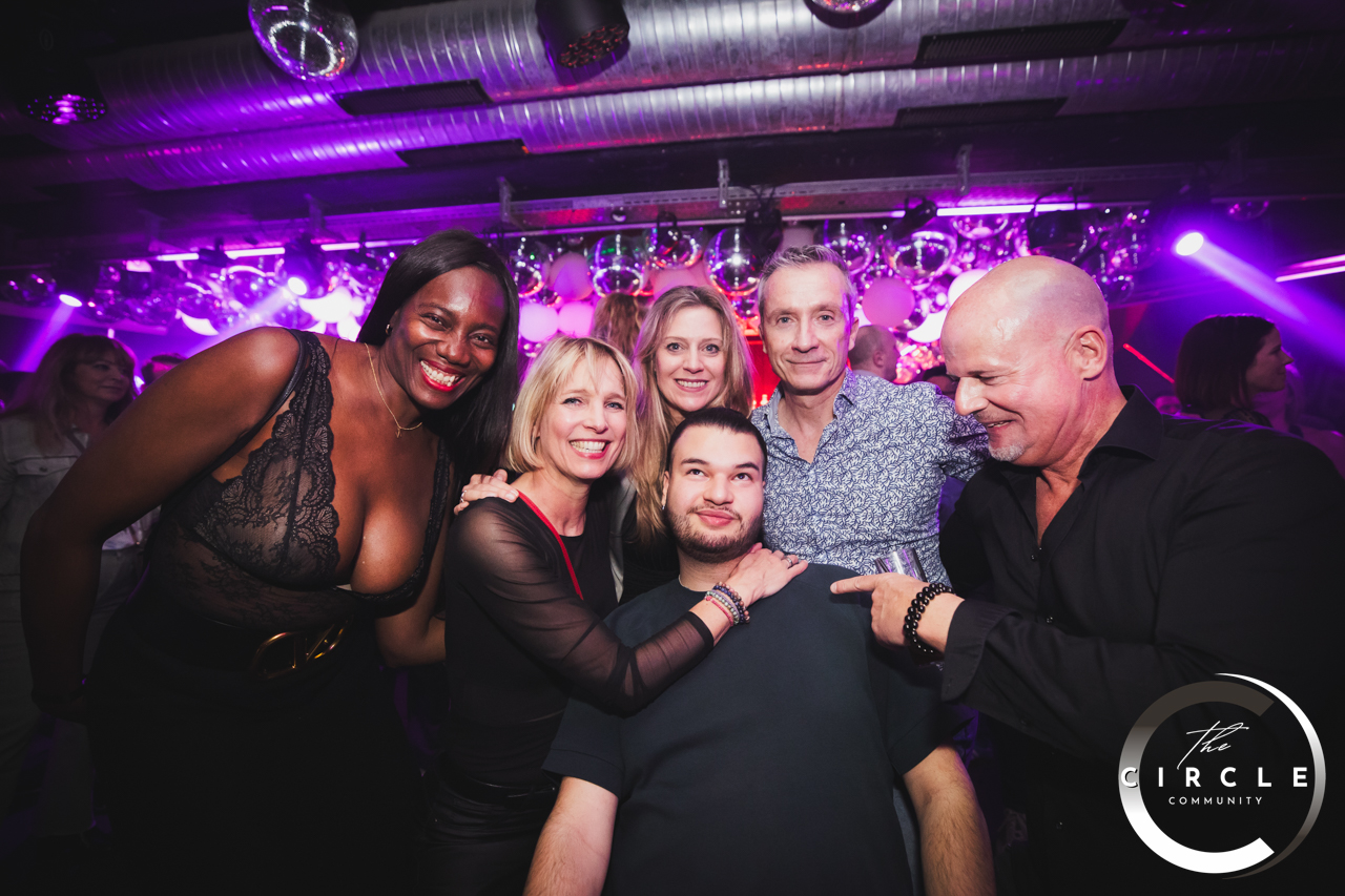 Circle Com - Lausanne 0157