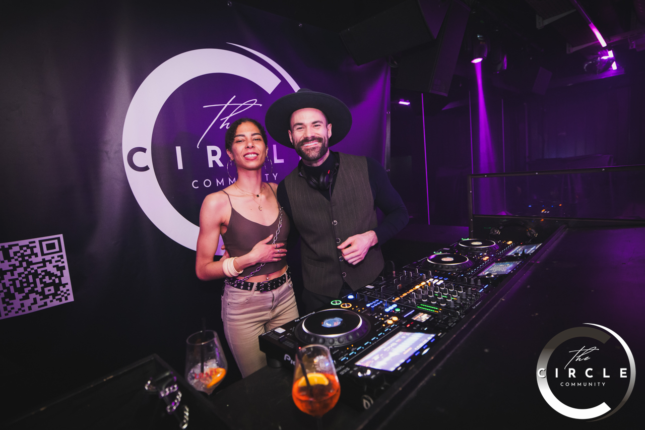 Circle Com - Lausanne 0159