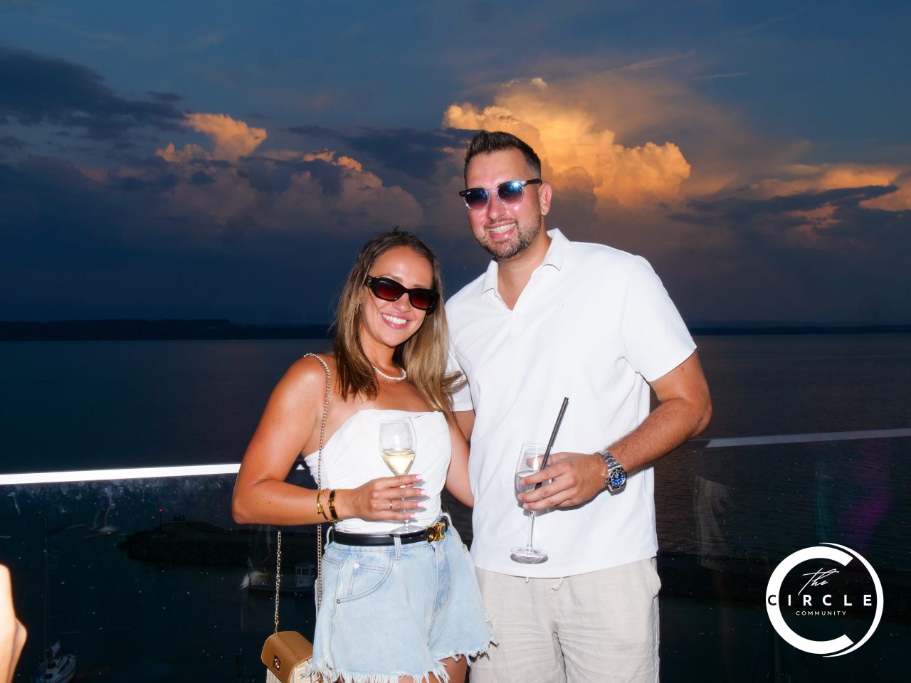 Circle Rooftop 52