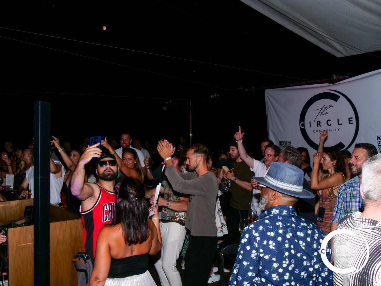 Circle Rooftop 86