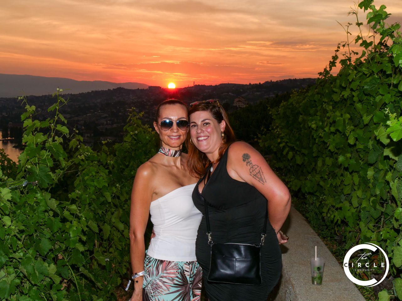 Circle Sunset 76