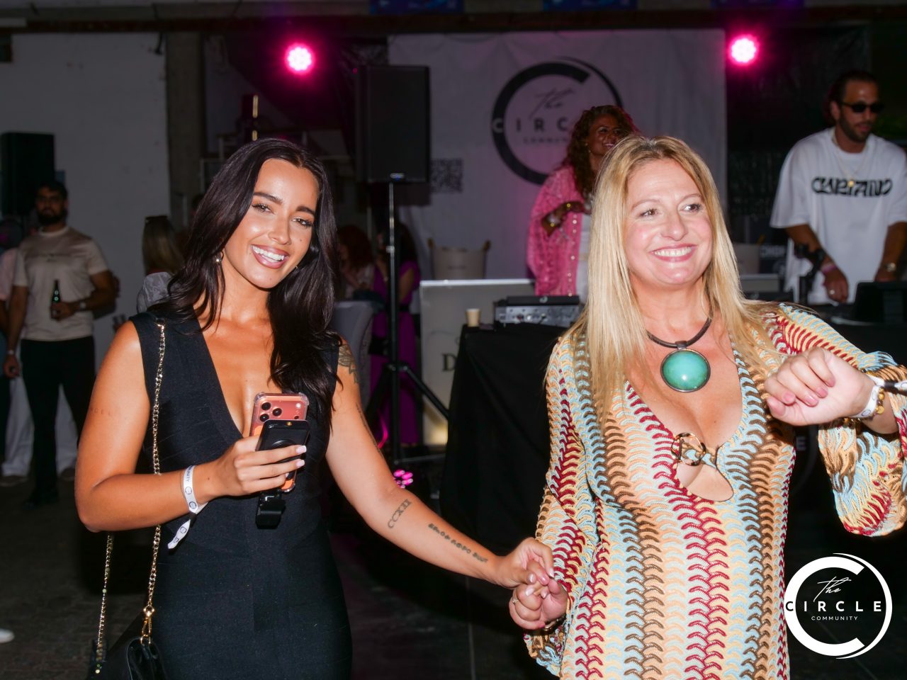 The Circle Beach 30
