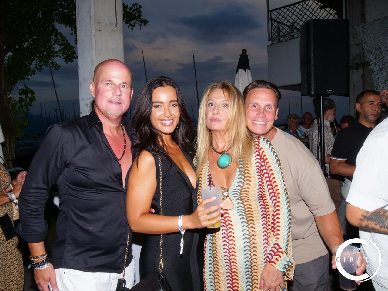 The Circle Beach 80