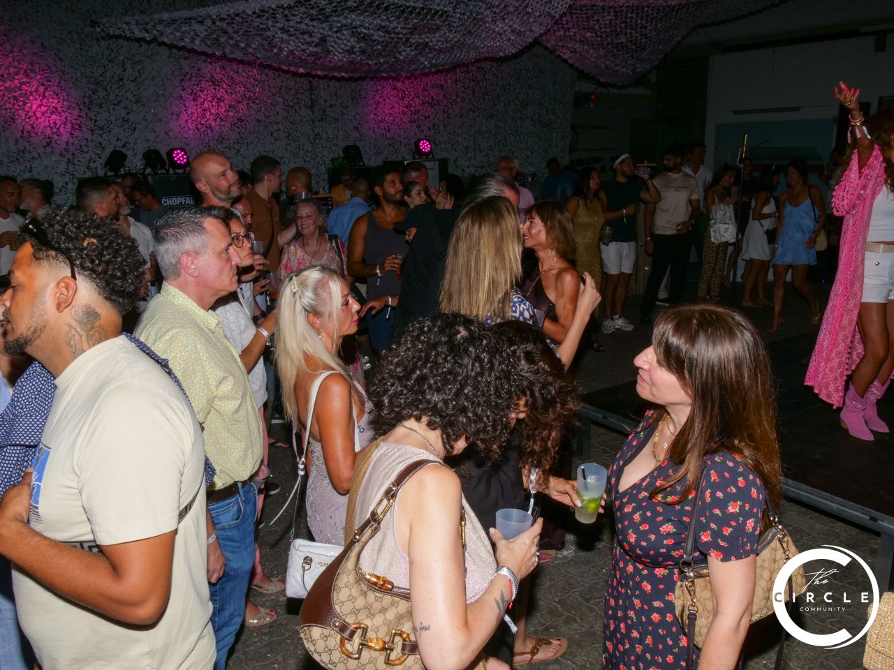 The Circle Beach 94