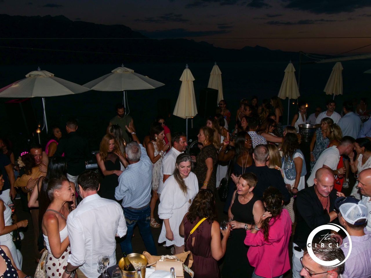 The Circle Deck 95