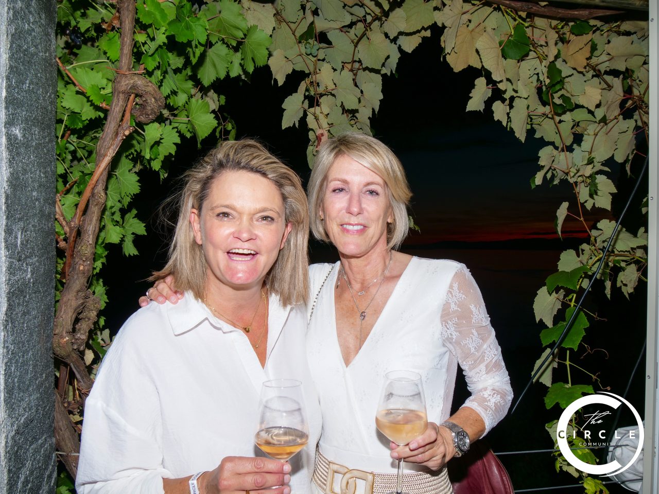 The Circle White 73